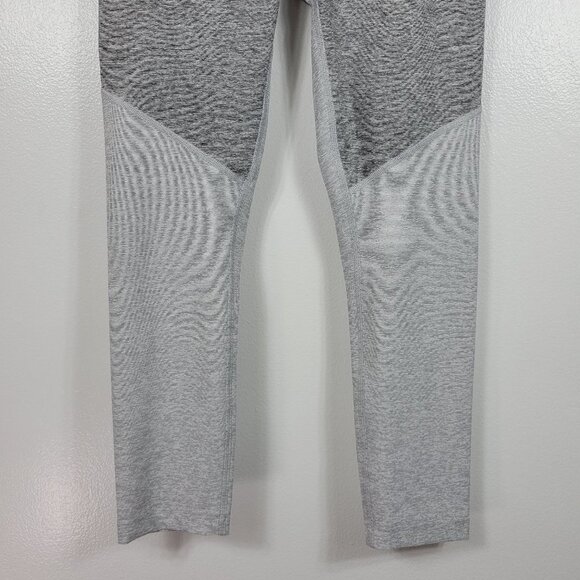 42. Outdoor Voices Women Gray  Mid Rise Two tone 3/4 Legging Pants Size Small - Picture 7 of 11